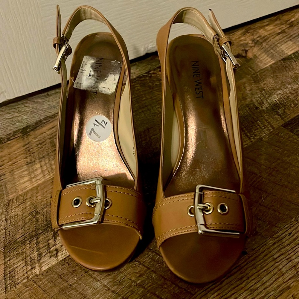 Gently Worn Nine West Platform Wedges- 7 1/2